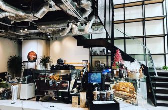[☕️🇻🇳] GẤU Coffee – Bakery 🥤 Top1Coffee ☕️ #lamarzocco + #mazzergrinder + Mahkonigrinder : finecoffee cup !
Working With GAU …!
#professionalbakers
#coffeeroastery #arti , shares-0✔️ , likes-12❤️️ , date-2022-03-24 04:51:30🇻🇳🇻🇳🇻🇳📰🆕