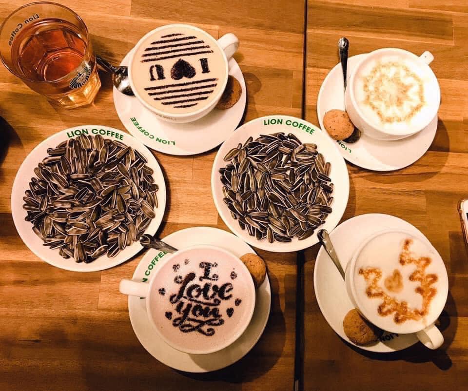 [☕️🇻🇳] Lion Coffee Nam Định 🥤 Top1Coffee ☕️ Mong em có thể yêu lấy chính mình, bởi sự tồn tại của em là vô cùng quý giá và có ý nghĩa. Em có giá trị của riêng mình, đừng ch , shares-0✔️ , likes-4❤️️ , date-2022-05-26 02:01:32🇻🇳🇻🇳🇻🇳📰🆕