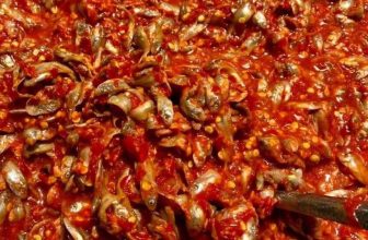 [🆕🇻🇳] MẮM HUẾ 🍔 Top1Food 🍜 MẮM CÁ RÒ ĐẶC SẢN HUẾ
Pha chế: Cho thêm chút tỏi, ớt giã nhuyễn, có thể cho thêm nước cốt chanh (nếu thích).
Bật mí mẹo nhỏ trong pha chế mắm cá rò: Băm t , shares-40✔️ , likes-23K❤️️ , date-2022-06-12 15:30:08🇻🇳🇻🇳🇻🇳📰🆕