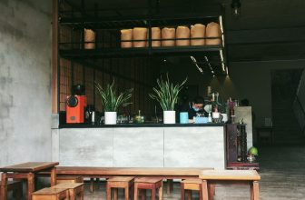 [☕️🇻🇳] Hello Coffee – Quán cà phê Internet Thành Phố Huế 🥤 Top1Coffee ☕️ “Đôi khi ta nghe đi nghe lại một bài hát, không hẳn vì nó quá hay. Mà vì ở trong đó, ta nghe thấy câu chuyện của chính mình.”
– , shares-0✔️ , likes-55❤️️ , date-2022-10-23 21:54:05🇻🇳🇻🇳🇻🇳📰🆕