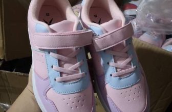 [🆕🇻🇳] Xoài’s Corner, các mẹ sẽ tìm được những món đồ phù hợp cho các bé 😎❤️️⭐️ 190-195k
Giày xuất xịn Alleco cho bé gái
Da cực đẹp, lót êm ái lên chân quá chất
Màu sắc trẻ trung , cá tính , đảm bảo bé nào cũng thích mê
Ảnh chụp c , shares-0✔️ , likes-1❤️️ , date-2022-10-13 23:03:58🇻🇳🇻🇳🇻🇳📰🆕