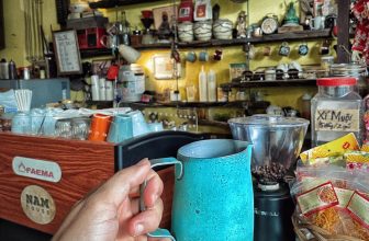 [☕️🇻🇳] NAM house 🥤 Top1Coffee ☕️ là cái Ca xấu xí
đây là cái Ca đánh sữa của nhà Nam, thật xấu xí vì đã quá cũ và trầy xước rất nhiều, nhưng Ca vẫn luôn là một t , shares-0✔️ , likes-38❤️️ , date-2022-11-12 13:38:45🇻🇳🇻🇳🇻🇳📰🆕