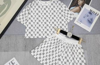 [🆕🇻🇳] Lita Outfits – Quần Áo Vnxk😎❤️️⭐️ Sét bộ NY in tràn cổ tròn croptop. Nhìn thôi cũng đã thấy mát mắt, nhẹ nhàng mà vẫn sang chảnh.
Em ý đẹp lắm ấy, mặc ở nhà hay đi chơi đều xinh và khoẻ kh , shares-0✔️ , likes-2❤️️ , date-2023-04-20 00:58:27🇻🇳🇻🇳🇻🇳📰🆕