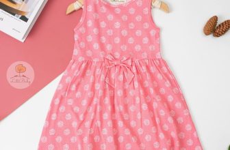 [🆕🇻🇳] Lita Outfits – Quần Áo Vnxk😎❤️️⭐️  Váy bé gái cotton co giãn 4 chiều sát nách, có thắt nơ ở giữa.Chất liệu vải phù hợp với làn da của trẻ nhỏ
Chất vải cotton , vải xuất dư xịn thấm hút mồ , shares-0✔️ , likes-3❤️️ , date-2023-04-26 03:06:57🇻🇳🇻🇳🇻🇳📰🆕