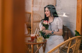 [☕️🇻🇳] Khóm Coffee & Tea 🥤 Top1Coffee ☕️ Kiểu con gái như thế nào thì có sức hút nhất?
Là trong đầu có tri thức, trong tim có sự lương thiện, trong lòng có trách nhiệm.  , shares-2✔️ , likes-50❤️️ , date-2023-05-02 20:12:45🇻🇳🇻🇳🇻🇳📰🆕