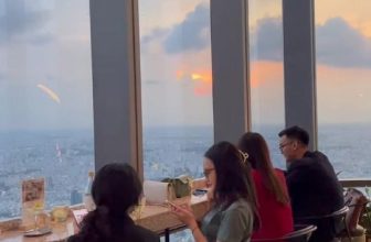 [☕️🇻🇳] Blank Lounge 🥤 Top1Coffee ☕️ Hoàng hôn tại Blank sẽ là địa điểm hoàn hảo để thưởng thức cocktails cùng bạn bè. Trải nghiệm vẻ đẹp của bầu trời từ một góc nhì , shares-7✔️ , likes-77❤️️ , date-2023-05-12 22:01:02🇻🇳🇻🇳🇻🇳📰🆕