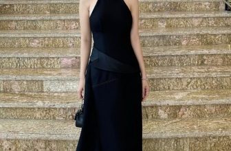 [🆕🇻🇳] LANE JT – Đấu trường sắc đẹp trong nước và quốc tế 👕 Top1Fashion 👗  𝗙𝗘𝗘𝗗𝗕𝗔𝗖𝗞
Our customer wearing ZIRA Midi Dress by LANE JT. Thank you for always choosing us!
–
H23-34 | ZIRA Midi Dress
Available in Black and White
——- , shares-14✔️ , likes-708❤️️ , date-2023-05-24 01:00:04🇻🇳🇻🇳🇻🇳📰🆕