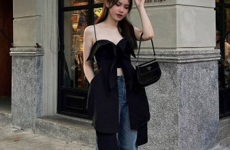 [🆕🇻🇳] LANE JT – Đấu trường sắc đẹp trong nước và quốc tế 👕 Top1Fashion 👗  #OOTD
Our stunning customer mix & match MARILYN Cami Top with her jeans.–
H23-32 | MARILYN Ruffle Cami Top
Available Black and White
———
𝗟𝗔𝗡𝗘 𝗝𝗧 , shares-2✔️ , likes-85❤️️ , date-2023-06-13 02:00:01🇻🇳🇻🇳🇻🇳📰🆕