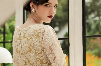 [🆕🇻🇳] CLERNA đưa tới trong thiết kế thời trang và lối sống người phụ nữ Đông Dương 👕 Top1Fashion 👗  𝐌𝐢𝐧𝐡 𝐂𝐡𝐚̂𝐮 || 𝐦𝐚𝐧𝐠 𝐠𝐢𝐚̂́𝐜 𝐦𝐨̛ 𝐡𝐨𝐚 đ𝐞̂́𝐧 𝐜𝐨̂𝐧𝐠 𝐬𝐨̛̉Nằm trong BST Mùa hè Đông Dương, nổi bật với họa tiết ren hoa được thêu tay mềm mại cùng chất liệu taft , shares-57✔️ , likes-825❤️️ , date-2023-07-16 03:48:55🇻🇳🇻🇳🇻🇳📰🆕