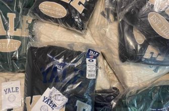 [🆕🇻🇳] KIZZO SHOP – 165 Hoàng Hoa Thám 👕 Top1Fashion 👗  Bộ này mẹ nào mua trượt là tiếc nha. Chất nỉ dầy dặn đúng hàng hiệu. Phom dáng rất trendy
Hàng bên e dư xịn chất khác hẳn hàng trên thị trường ạ
Size 12 , shares-0✔️ , likes-5❤️️ , date-2023-08-06 16:12:16🇻🇳🇻🇳🇻🇳📰🆕