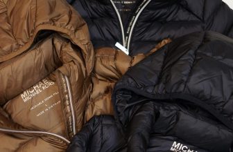 [🆕🇻🇳] KIZZO SHOP – 165 Hoàng Hoa Thám 👕 Top1Fashion 👗  Xời ơi  áo này sang – chảnh quá  Lông vũ siêu nhẹ 90/10 từ hãng thời trang cao cấp Michael Kors. Mẫu này của e chưa có web, trên web hãng mấy áo tương tự h , shares-0✔️ , likes-7❤️️ , date-2023-08-19 17:46:07🇻🇳🇻🇳🇻🇳📰🆕