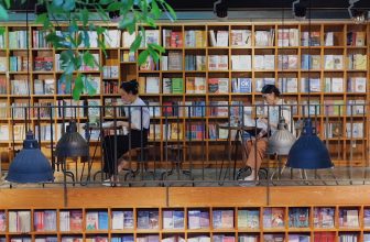 [☕️🇻🇳] Nhã Nam Books N’ Coffee 🥤 Top1Coffee ☕️ Đôi khi được hỏi hạnh phúc là gì, mình sẽ không biết trả lời thế nào cho trọn vẹn. Nhưng thi thoảng, mình nhận ra, vào một ngày  , shares-1✔️ , likes-42❤️️ , date-2023-09-07 18:29:42🇻🇳🇻🇳🇻🇳📰🆕