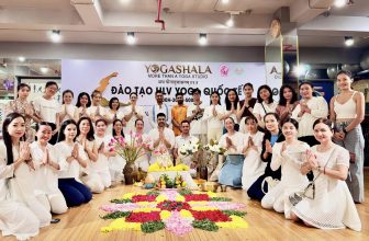 [🆕🇻🇳] YOGA SHALA – Bậc thầy ẤN ĐỘ – Đẳng cấp YOGA 🧘 Top1Yoga 🧘 𝐋𝐄̂̃ 𝐊𝐇𝐀𝐈 𝐆𝐈𝐀̉𝐍𝐆 𝟐 𝐊𝐇𝐎́𝐀 Đ𝐀̀𝐎 𝐓𝐀̣𝐎 𝐇𝐋𝐕 𝐘𝐎𝐆𝐀 𝟐𝟎𝟎𝐇 𝐂𝐔̉𝐀𝐓𝐇𝐀́𝐍𝐆 𝟏𝟏/𝟐𝟎𝟐𝟑Chính thức bắt đầu hành trình trở thành huấn luyện viên Yoga. Mong cho sự khổ luyện c , shares-1✔️ , likes-76❤️️ , date-2023-11-05 02:04:40🇻🇳🇻🇳🇻🇳📰🆕