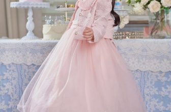 [🆕🇻🇳]  KidStyle.com.vn – Xưởng sỉ quần áo trẻ em 🧑‍🧒❤️️👶⭐️  TH329- ĐẦM CÔNG CHÚA GẤM HOA CAO CẤP KÈM ÁO KHOÁC
Siêu phẩm đầm công chúa nhà Thóc.Bi. Sang – xịn- xinh vô cùng. Mỗi chiếc đầm là 1 câu chuyện với bao tâm , shares-0✔️ , likes-0❤️️ , date-2023-10-31 18:26:43🇻🇳🇻🇳🇻🇳📰🆕