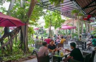 [☕️🇻🇳] Cà phê Ngọc Hà- Cafe sân vườn 🥤 Top1Coffee ☕️ [THỨ HAI LÀ NGÀY ĐẦU TUẦN NHỚ GHÉ NGỌC HÀ ĐÓ NHA]
Dư âm của ngày chủ nhật nên sang thứ 2 vẫn còn uể oải.?
Một ly cà phê không  , shares-0✔️ , likes-8❤️️ , date-2018-08-26 19:31:53🇻🇳🇻🇳🇻🇳📰🆕