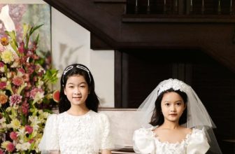 [🆕🇻🇳] Lecia Bridal & Lecia Ready-to-Wear – LECIA Kids 😎❤️️⭐️ 𝐍𝐡𝐮̛̃𝐧𝐠 𝐜𝐡𝐢𝐞̂́𝐜 𝐯𝐚́𝐲 𝐝𝐚̀𝐧𝐡 𝐜𝐡𝐨 𝐅𝐥𝐨𝐰𝐞𝐫 𝐆𝐢𝐫𝐥“Flower Girl” xuất hiện lần đầu tiên ở những lễ cưới từ thời La Mã cổ đại (thế kỷ VIII trước Công Nguyên). Suố , shares-3✔️ , likes-19❤️️ , date-2023-11-18 16:56:25🇻🇳🇻🇳🇻🇳📰🆕