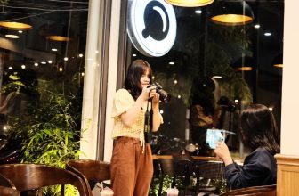 [☕️🇻🇳] LeKao’s Coffee 🥤 Top1Coffee ☕️  Trên từng con phố, dòng xe vẫn nườm nượp qua lại, người với người bước qua nhau vội vã. 𝓣𝓱𝓪́𝓷𝓰 𝓜𝓾̛𝓸̛̀𝓲 𝓗𝓪𝓲 về rồi đấy, thời gia , shares-4✔️ , likes-26❤️️ , date-2023-12-01 22:10:20🇻🇳🇻🇳🇻🇳📰🆕