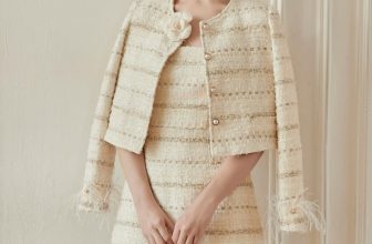 [🆕🇻🇳] P.H.Eberlly customers will be the most delicate girls 👕 Top1Fashion 👗  𝑪𝒉𝒂𝒎𝒊 𝑪𝒐𝒂𝒕 – 𝑪𝒉𝒂𝒎𝒊 𝑫𝒓𝒆𝒔𝒔 thật hoàn hảo cùng những buổi tiệc tùng sang trọng .
Chúng mình tặng kèm cài hoa ngọc trai 𝑪𝒉𝒂𝒎𝒊 đính kết thủ công khi nàng mua f , shares-3✔️ , likes-17❤️️ , date-2024-01-03 15:33:01🇻🇳🇻🇳🇻🇳📰🆕