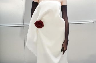 [🆕🇻🇳] DANG HOANG – Thiết kế & Thời trang 👕 Top1Fashion 👗  𝗔𝗤𝗨𝗜𝗟𝗔 𝗗𝗥𝗘𝗦𝗦 thuộc bộ sưu tập #FW24 của chúng tôiChất vải organza cao cấp, nhẹ nhàng kết hợp với điểm nhấn hoa da 3D đem lại sự sang trọng, hiện đại cho , shares-91✔️ , likes-657❤️️ , date-2024-01-15 01:03:38🇻🇳🇻🇳🇻🇳📰🆕