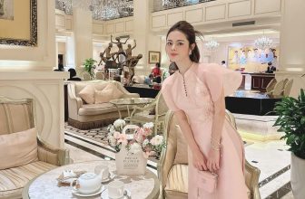 [🔑🇻🇳] L’amour Dress – Cho thuê váy thiết kế cao cấp 🤝 Top1Rent 🔑  Giờ em mới lọc dc các mẫu áo dài còn Tết này đây các c e ơi. Size còn e ghi trên ảnh nhe  L‘amour Dress – Cho Thuê Áo Dài Và Váy Thiết Kế Cao Cấp Chính Hãn , shares-4✔️ , likes-34❤️️ , date-2024-02-03 17:30:41🇻🇳🇻🇳🇻🇳📰🆕