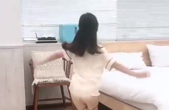 [🆕🇻🇳]  Bông shop – Cửa hàng quần áo trẻ em 🧑‍🧒❤️️👶⭐️ Set #bộ_pijama_cho_bé.
Chất liệu lụa satin hàn cực mềm mát form dáng chuẩn từng đường kim mũi chỉ ,3 màu đơn giản bé mặc đi ngủ đi chơi… đều rất thoải m , shares-0✔️ , likes-42❤️️ , date-2024-02-18 20:27:28🇻🇳🇻🇳🇻🇳📰🆕