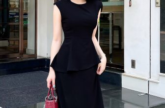 [🆕🇻🇳] Thời trang công sở K&K Fashion tự tin mang lại nét đẹp quyến rũ đầy lôi cuốn cho người phụ nữ công sở hiện đại 👕 Top1Fashion 👗  Để tiết kiệm thời gian, công sức, phong cách thời trang tối giản là điều mà chị em rất nên theo đuổi. Một chiếc váy đen không cầu kỳ chi tiết cũng đủ để bạ , shares-1✔️ , likes-90❤️️ , date-2024-05-31 11:00:05🇻🇳🇻🇳🇻🇳📰🆕