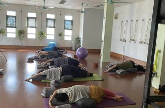 [🆕🇻🇳] Zenith Yoga Kim Mã 🧘 Top1Yoga 🤸🏻‍♀️ Một chút Yin Yoga hôm nay.
Studio mở cửa trở lại với lịch tập như cũ rồi nhé ạ, đón chào các anh chị em học viên rất cũ, cũ, mới mới, và rất mới.
, shares-0✔️ , likes-13❤️️ , date-2024-02-16 18:31:29🇻🇳🇻🇳🇻🇳📰🆕