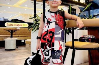 [🆕🇻🇳] FENDI Kids – Chuyên Quần Áo Thiết Kế VNXK, TQXK Cho Bé Yêu 🧑‍🧒❤️️👶⭐️ Set J.O.R.D.A.N bóng rổ bản Kids khảng định giống auth đến 99%
– Chất liểu vải mè thoáng khí bé mặc siêu mát ạ
– Đủ size 10-45kg
Khách shop em nhận hàng , shares-1✔️ , likes-3❤️️ , date-2024-03-03 04:07:53🇻🇳🇻🇳🇻🇳📰🆕