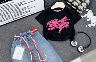 [🆕🇻🇳] Shop Quần Áo Trẻ Em  Lê Hoa Kids Mua sắm bán lẻ 🧑‍🧒❤️️👶⭐️ Chất như nc gấc lun ạ
Chuẩn hình nhé các chị iu oi
Đi chơi đi học bao đẹp bao xinh ạ
Ko đẹp quay đầu cho e lun nhé
0335304696 ib e ạ
Hàng nhà em bao , shares-0✔️ , likes-1❤️️ , date-2024-03-20 02:00:45🇻🇳🇻🇳🇻🇳📰🆕