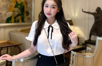 [🆕🇻🇳] Hera Chic – Thời trang nữ thiết kế và may thủ công bằng cả trái tim ♥️ 👕 Top1Fashion 👗   𝗪𝗵𝗶𝘁𝗲&𝗪𝗵𝗶𝘁𝗲
Những thiết kế đẹp nhất là khi mặc có thể mang tới vẻ ngoài rạng rỡ,  tự tin.
Áo sơ mi tiểu thư mix cùng chân váy xếp ly mang tới vẻ ngoài tr , shares-10✔️ , likes-129❤️️ , date-2024-03-20 16:05:48🇻🇳🇻🇳🇻🇳📰🆕