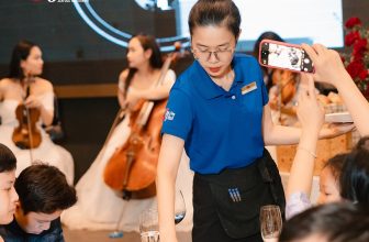 [🆕🇻🇳] Hải Sản Phố – 48 Liễu Giai 🍔 Top1Food 🍜 𝐓𝐡𝐮̛𝐨̛̉𝐧𝐠 𝐭𝐡𝐮̛́𝐜 𝐭𝐨̂𝐦 𝐜𝐮𝐚 𝐠𝐡𝐞̣ 𝐦𝐚̀ 𝐤𝐡𝐨̂𝐧𝐠 𝐛𝐚̂̉𝐧 𝐭𝐚𝐲?
Chỉ có thể là ở Hải Sản Phố thôi ạ!Đầu tóc gọn gàng, áo quần xúng xính mà ăn hải sản lại phải tự bó , shares-0✔️ , likes-21❤️️ , date-2024-03-22 16:02:09🇻🇳🇻🇳🇻🇳📰🆕