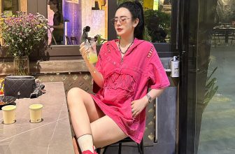 [🆕🇻🇳] Kim Oanh Vũ STORE 👕 Top1Fashion 👗  Về thêm dk 10 chú cho ce diện lễ. Nhanh k là hết đó
Hello . E đây . E nhớ mọi ng lém rùi
– Áo e mặc 650k  bác nào thích nhích luon nhé
, shares-0✔️ , likes-245❤️️ , date-2024-04-02 14:25:28🇻🇳🇻🇳🇻🇳📰🆕