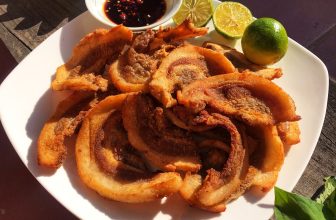 [🆕🇻🇳] Cô Ba Tasty 🍔 Top1Food 🍜 Nghe nói: Đây là đặc sản của làng Triều Khúc. Tới đây mà chưa từng ăn qua là chưa biết Hà Nội phải không ta?Vô tình thật sự! Khi làm món Ba rọi mắm tỏi n , shares-3✔️ , likes-44❤️️ , date-2024-04-04 17:26:13🇻🇳🇻🇳🇻🇳📰🆕