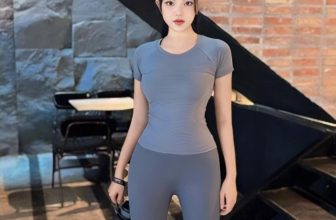 [🆕🇻🇳] BK SPORT – Chuyên đồ tập Gym & Yoga 🧘 Top1Yoga 🧘 Em lại lên mẫu / Áo Thun Nữ / mới đây ạForm dáng ôm nhẹ, cực kỳ tôn dáng
Chất vải dệt kim thoáng mát, thấm hút mồ hôi tốt đảm bảo thoải mái cho khách , shares-0✔️ , likes-5❤️️ , date-2024-04-15 15:34:20🇻🇳🇻🇳🇻🇳📰🆕