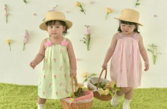 [🆕🇻🇳] EMBES là thương hiệu thời trang “Việt made” chất lượng cao dành cho trẻ em 🧑‍🧒❤️️👶⭐️  𝟐 𝐌𝐀̂̃𝐔 𝐕𝐀́𝐘 𝐓𝐇𝐈𝐄̂́𝐓 𝐊𝐄̂́ 𝟑𝐈𝐍𝟏 𝐓𝐔̛̀ 𝐄𝐌𝐁𝐄𝐒Cùng ngắm nghía 2 mẫu váy cực xinh yêu nằm trong 𝑩𝑺𝑻 𝑯𝒆𝒍𝒍𝒐 𝑺𝒖𝒎𝒎𝒆𝒓 của Embes. Váy có 2 kiểu dáng riêng biệt: váy , shares-0✔️ , likes-8❤️️ , date-2024-05-14 13:00:52🇻🇳🇻🇳🇻🇳📰🆕