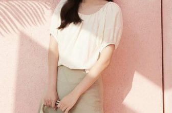 [🆕🇻🇳] The Cyan Pearl VNXK 👕 Top1Fashion 👗  Áo xuất Hàn dáng suông rộng thoải mái mặc cực kì thích, phối với chân váy hay quần jean đều xinh, có 4 màu trắng, hồng, đen, rêu sz 55 66 77 88, giá 235k
, shares-0✔️ , likes-7❤️️ , date-2024-05-19 20:31:12🇻🇳🇻🇳🇻🇳📰🆕