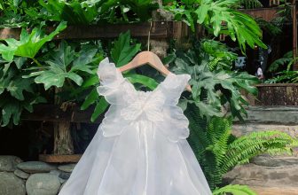 [🆕🇻🇳] ByAnAn – Thiết kế & Thời trang – Quần áo – Thương hiệu 🧑‍🧒❤️️👶⭐️ 𝐓𝐡𝐢𝐞̂𝐧 𝐭𝐡𝐚̂̀𝐧 𝐜𝐮̉𝐚 𝐫𝐮̛̀𝐧𝐠 | 𝐅𝐚𝐢𝐫𝐲 𝐃𝐫𝐞𝐬𝐬ByAnAn giới thiệu thêm một mẫu nữa cho các mẹ để tặng con gái nhân dịp nghỉ lễ sắp tới đây ạ. Một chiếc váy đảm bả , shares-0✔️ , likes-2❤️️ , date-2024-04-22 01:46:05🇻🇳🇻🇳🇻🇳📰🆕