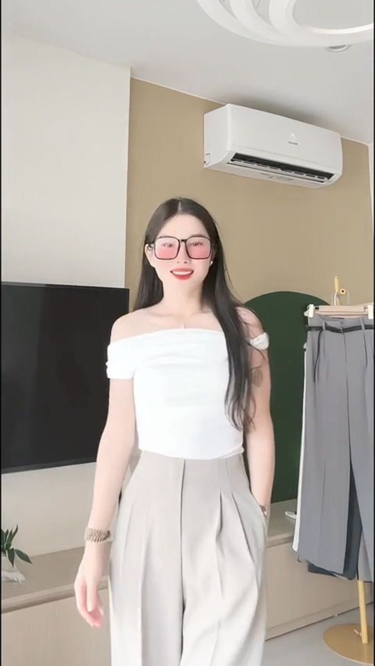 [🆕🇻🇳] SYM Vietnam 🚗 Top1Go 🏍️  Hoạt động “Hướng dẫn lái xe an toàn“ tại Trường THPT  Đỗ Công Tường, Đồng Tháp, ngày 20/05/2024.
#lãieantoan2024
 , shares-1✔️ , likes-57❤️️ , date-2024-05-19 20:14:33🇻🇳🇻🇳🇻🇳📰🆕