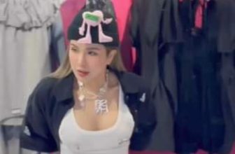 [🆕🇻🇳] SO YOUNG – THE CAT INSIDE YOU 👕 Top1Fashion 👗  𝐒𝐘𝐆𝐀𝐋𝐒 𝐏𝐑𝐈𝐕𝐈𝐋𝐄𝐆𝐄 Chị đẹp Diệp Lâm Anh đang làm cho lần collab của SOYOUNG và HITR “cháy” hơn bao giờ hết.Với số lượng limited, dự kiến sản phẩm sẽ không đủ , shares-0✔️ , likes-0❤️️ , date-2024-05-24 19:06:49🇻🇳🇻🇳🇻🇳📰🆕