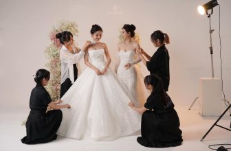 [🆕🇻🇳] Xưởng Váy Sweetie 🤵🏻 Top1Wedding 👰🏻  ” 𝓖𝓻𝓸𝔀𝓲𝓷𝓰 𝓛𝓸𝓿𝓮 2024 ” coming soon 

 , shares-0✔️ , likes-18❤️️ , date-2024-05-24 15:00:29🇻🇳🇻🇳🇻🇳📰🆕