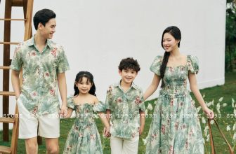 [🆕🇻🇳] STORE 1993 – Thời trang gia đình- Thời trang mẹ bé 👕 Top1Fashion 👗  Lên thêm set đồ đi biển cho gia đình để phục vụ các tình iu trong dịp lễ sắp tới đây ạ
Hoạ tiết mát mắt, chất liệu mát mềm thấm hút mồ hôi tốt
Form dáng , shares-50✔️ , likes-753❤️️ , date-2024-04-15 17:24:00🇻🇳🇻🇳🇻🇳📰🆕