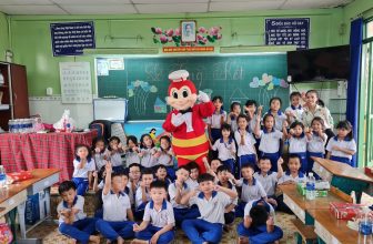 [🆕🇻🇳] Jollibee Vietnam – Gà rán Jollibee nổi tiếng khắp nơi vì chất lượng và đảm bảo vệ sinh 🍔 Top1Food 🍜 Liên Hoan Tưng Bừng, Cứ Để Jollibee Lo
Kết thúc năm học bằng những buổi tiệc không thể quên cùng Jollibee
Nhận ngay giảm giá 10% cho đơn hàng lớn – càng , shares-5✔️ , likes-121❤️️ , date-2024-04-19 21:00:06🇻🇳🇻🇳🇻🇳📰🆕