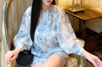 [🆕🇻🇳] Hera Chic – Thời trang nữ thiết kế và may thủ công bằng cả trái tim ♥️ 👕 Top1Fashion 👗   For Summer
Mùa hè tới rồi, các nàng đã lên kế hoạch cho một chuyến đi rực rỡ chưa ạ?
Đi chơi thì thiếu sao được set đồ xinh xinh được nhỉ? Pi , shares-4✔️ , likes-131❤️️ , date-2024-04-14 15:05:33🇻🇳🇻🇳🇻🇳📰🆕