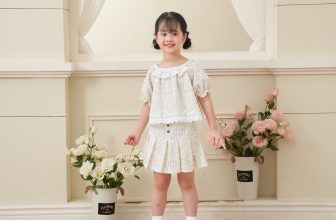 [🆕🇻🇳] Alber Kids – Fashion Kids – Thời Trang trẻ em 🧑‍🧒❤️️👶⭐️  Một set váy siêu siêu đáng yêu đến từ BST mới của Alber Kids đặc biệt dành cho các công chúa nhỏ của ba mẹ trong dịp hè này đây!!Chất liệu line mềm mạ , shares-0✔️ , likes-3❤️️ , date-2024-04-19 19:30:06🇻🇳🇻🇳🇻🇳📰🆕