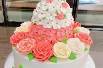 [🆕🇻🇳] Hương Việt Bakery 🍔 Top1Food  🍜 Tuyển tập Bánh Kem xinh cho Quý khách cho sinh nhật sắp tới
Quẹo lựa mẫu đẹp xinh lung linh Hương Việt Bakery luôn có sẵn nha khách ơiii
Bánh kem thơm n , shares-7✔️ , likes-849❤️️ , date-2024-05-10 00:01:44🇻🇳🇻🇳🇻🇳📰🆕