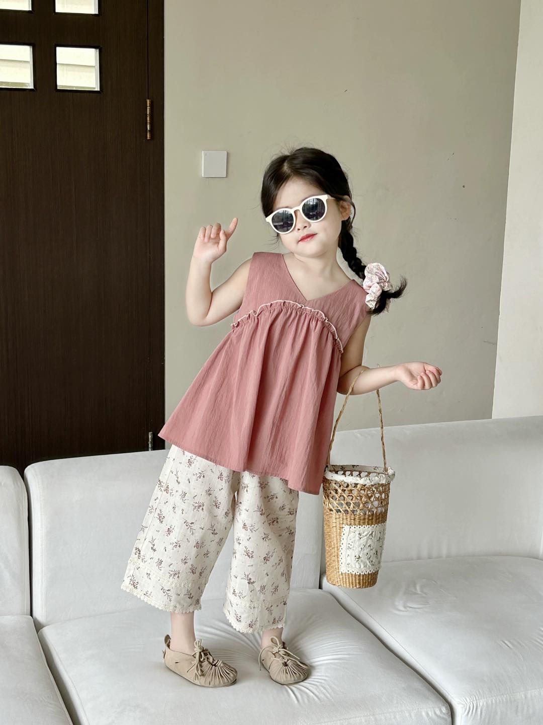 [🆕🇻🇳] danchau – Từ tình yêu dành cho những công chúa nhỏ 💓 🧑‍🧒❤️️👶⭐️ Mẹ và bé ơiiii lại 1 siêu phẩm mẹ con mang màu sắc xinh yêu xuất sắc, chất cotton mềm mịn mướt mát da luôn, set này nhận là mê li bé ơiiiii, cho vào bộ sưu , shares-0✔️ , likes-20❤️️ , date-2024-05-01 01:22:16🇻🇳🇻🇳🇻🇳📰🆕