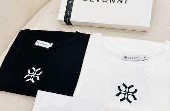 [🆕🇻🇳] CEVONNI 👕 Top1Fashion 👗  𝐂𝐄𝐕𝐎𝐍𝐍𝐈 𝐒𝐇𝐈𝐑𝐓𝐒: 𝐁𝐀𝐒𝐈𝐂 & 𝐂𝐋𝐀𝐒𝐒𝐈𝐂Item không thể thiếu cho những quý cô chuộng phong cách casual hay smart casual là những chiếc áo phông cổ tròn.CEVONNI , shares-0✔️ , likes-10❤️️ , date-2024-04-25 01:00:26🇻🇳🇻🇳🇻🇳📰🆕