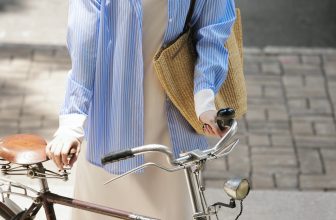 [🆕🇻🇳] Huong Boutique – Định hướng phong cách thời trang 👕 Top1Fashion 👗  𝐇𝐨𝐰 𝐭𝐨 𝐬𝐭𝐲𝐥𝐞 𝐲𝐨𝐮𝐫 𝐨𝐯𝐞𝐫𝐬𝐢𝐳𝐞𝐝 𝐬𝐭𝐫𝐢𝐩𝐞𝐝 𝐬𝐡𝐢𝐫𝐭𝐬?
𝑆𝑜̛𝑚𝑖 𝑘𝑒̉ 𝑠𝑜̣𝑐 𝑥𝑎𝑛ℎ – 𝑀𝑜́𝑛 ‘𝑝ℎ𝑢̣ 𝑘𝑖𝑒̣̂𝑛’ ℎ𝑜𝑎̀𝑛 ℎ𝑎̉𝑜 𝑐ℎ𝑜 𝑐𝑎́𝑐 𝑜𝑢𝑡𝑓𝑖𝑡 𝑚𝑢̀𝑎 ℎ𝑒̀HUONG gợi ý cho nàng một cách p , shares-0✔️ , likes-28❤️️ , date-2024-04-30 19:00:26🇻🇳🇻🇳🇻🇳📰🆕