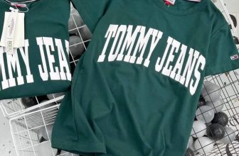 [🆕🇻🇳] Hoody’s House – cửa hàng chuyên bán sỉ, lẻ các thương hiệu thời trang 😎❤️️⭐️ Áo phông tommy jeans màu xanh hot trend luôn cho chị em đây ạ
#only17xk ạ
 Sz S 
 _______________________
 SHIP COD TOÀN QUỐC
 , shares-1✔️ , likes-0❤️️ , date-2024-05-11 15:06:33🇻🇳🇻🇳🇻🇳📰🆕