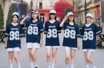 [🆕🇻🇳] Đồng Phục Gạo House – Là Xưởng sản xuất Áo Gia Đình, Áo Doanh Nghiệp, Công Ty, Áo Lớp, Áo Bảo Hộ… 👕 Top1Fashion 👗    SPORTY Trẻ trung số 2, không ai là số 1Hè sang cùng những chuyến đi, mặc gì vừa để vừa nổi bật nhưng cũng thật trẻ xinh nhỉ? Chắc chắn phải là #SPO , shares-43✔️ , likes-26K❤️️ , date-2024-05-08 19:19:20🇻🇳🇻🇳🇻🇳📰🆕